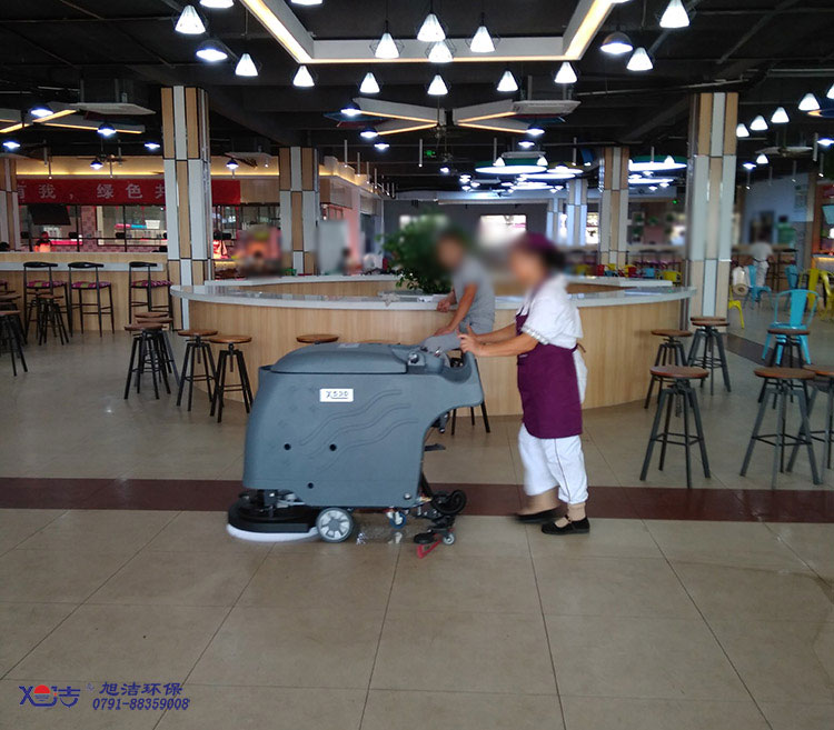 醫(yī)院食堂廚房保潔，醫(yī)院食堂手推式洗地機